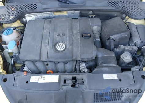 2012 Volkswagen Beetle 2.5L z USA, uszkodzony, nr VIN 3VWJP7AT7CM633384